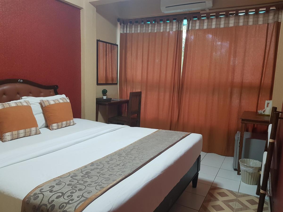 Thana Hotel Chiang Mai Exterior photo